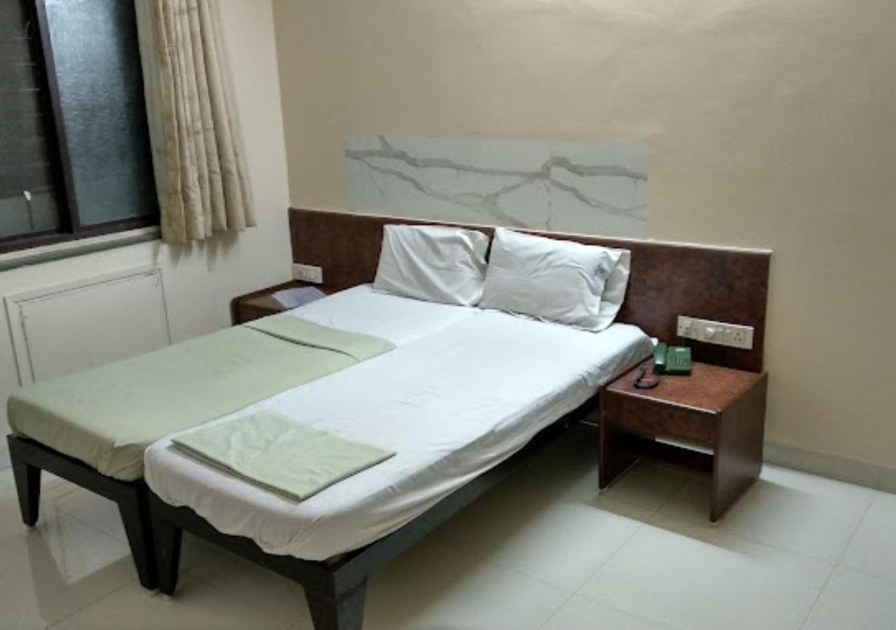 Satkar Shivajinagar Hotel 4*